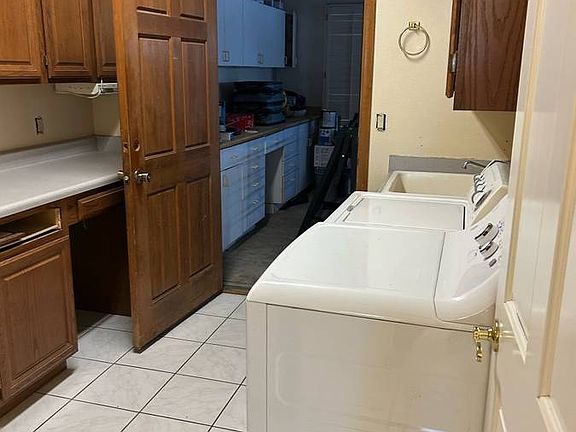 2nd image of 4133 E Edgewood Cir