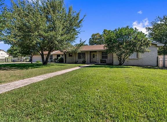 2nd image of 1505 Brushy Bend Dr