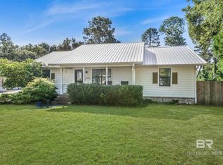 231 W Canal Dr, Gulf Shores, AL 36542