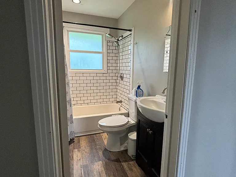 1027 Preston Dr #2 — Photo 5