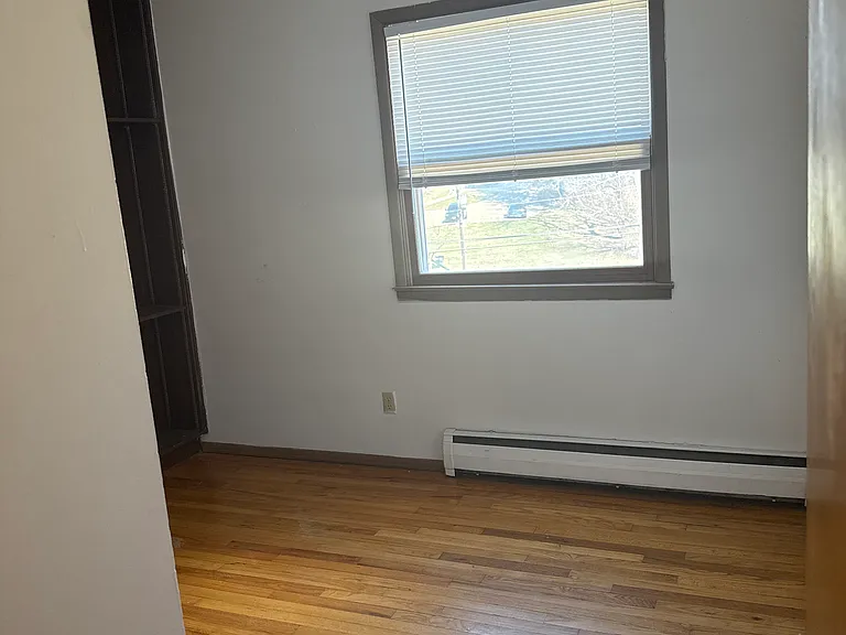 47 Valley Ave #3 — Photo 5