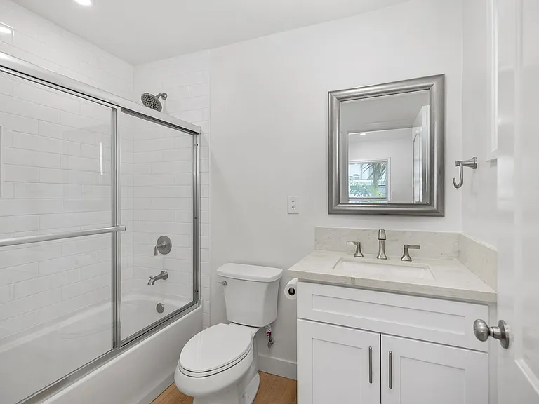 229 La Paloma #B — Photo 6