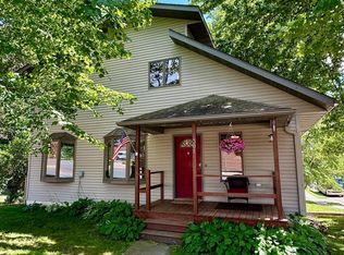 301 University St, Elk Mound, WI 54739