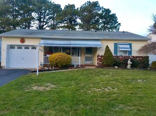 25 Fairfield Rd, Toms River, NJ 08757
