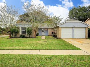 2903 Heritage Colony Dr, Webster, TX 77598