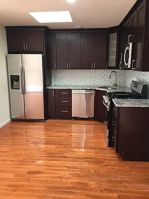 Rented by Green Home NY Realty LLC | media 25