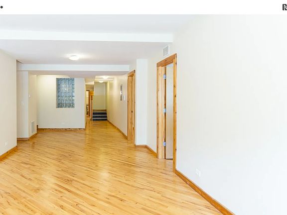 2nd image of 1100 E Hyde Park Blvd