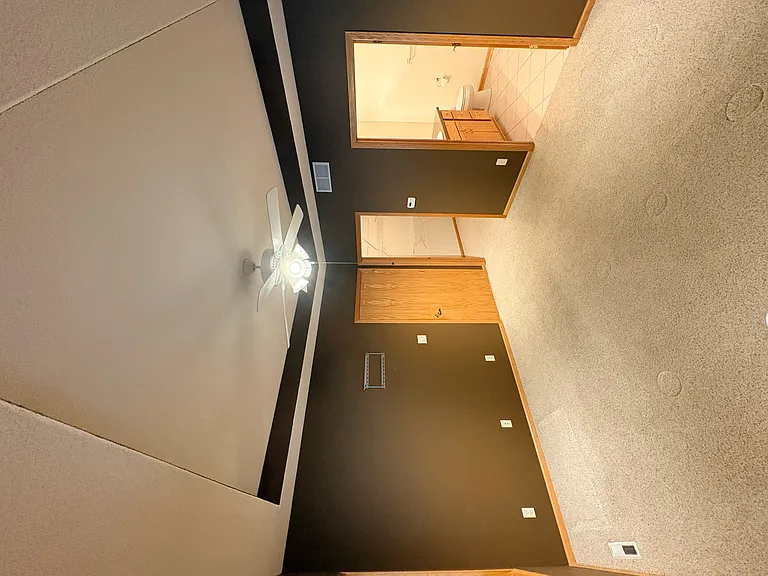 924 Elmridge Dr — Photo 8