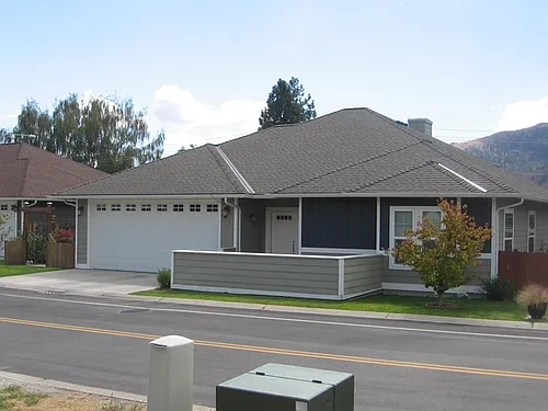103 Village Dr Photo 1