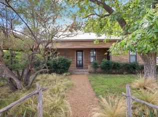 811 N 7th St, Alpine, TX 79830