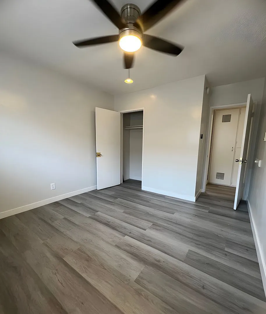 2 bed, 1.0 bath, $2,050 — Photo 2