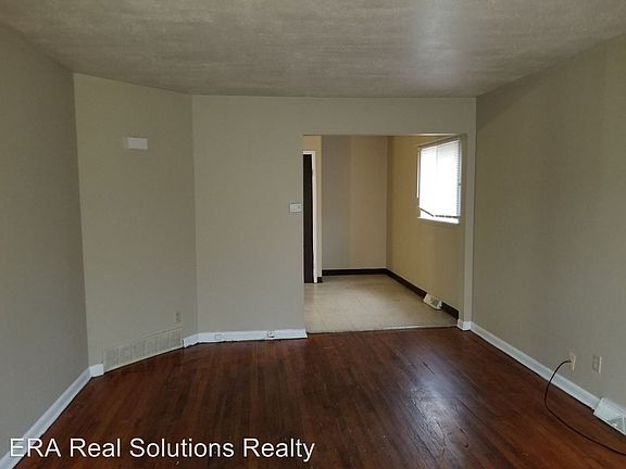 2nd image of 2057 Grasmere Ave