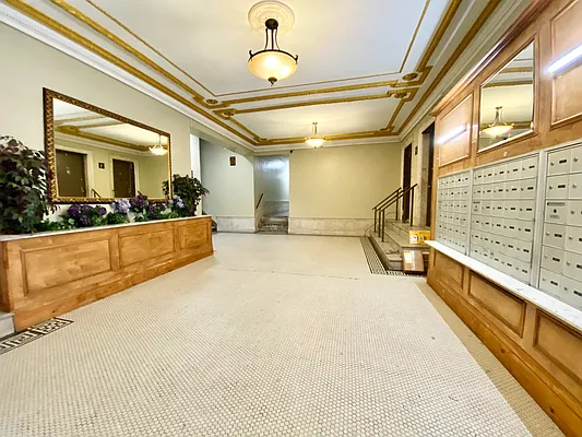 Rented by Bohemia Realty Group | media 17