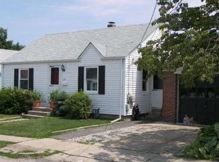 153 Midwood St, Cranston, RI 02910