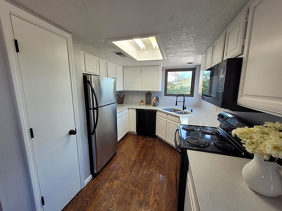2nd image of 7723 Primrose Dr NW