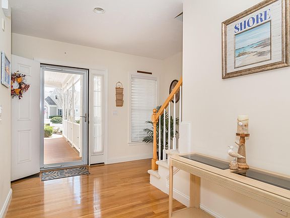 2nd image of 4 Amberwood Court