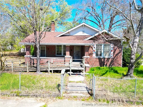213 Nimocks Ave, Fayetteville, NC 28301