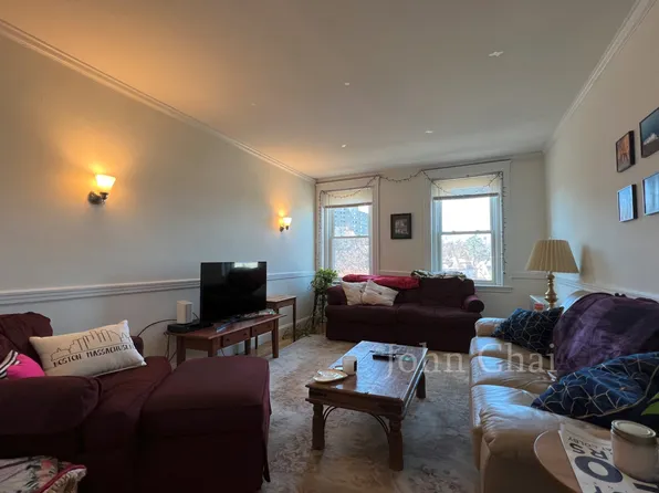 1850 Commonwealth Ave, Brighton, MA