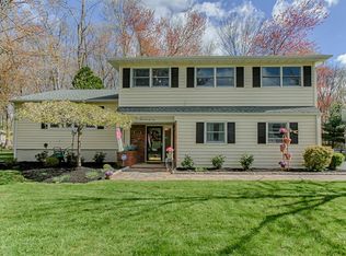 179 Bee Meadow Pkwy, Whippany, NJ 07981