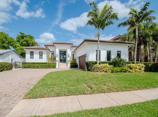 145 Almedo Way NE, Saint Petersburg, FL 33704