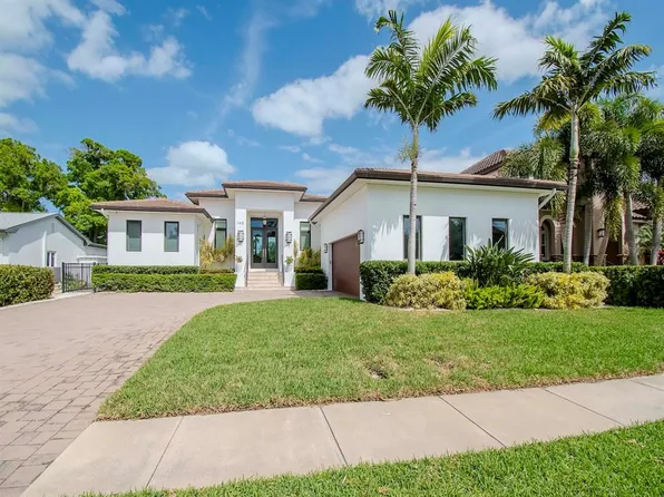 145 Almedo Way NE, Saint Petersburg, FL 33704