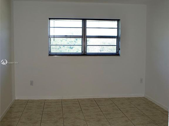 5th image of 12290 NE 11th Ct APT 303