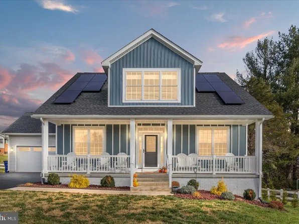 215 Kendrick Ln, Front Royal, VA 22630