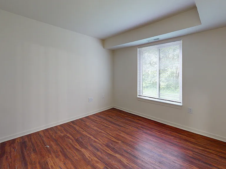 Seneca Place — Photo 100
