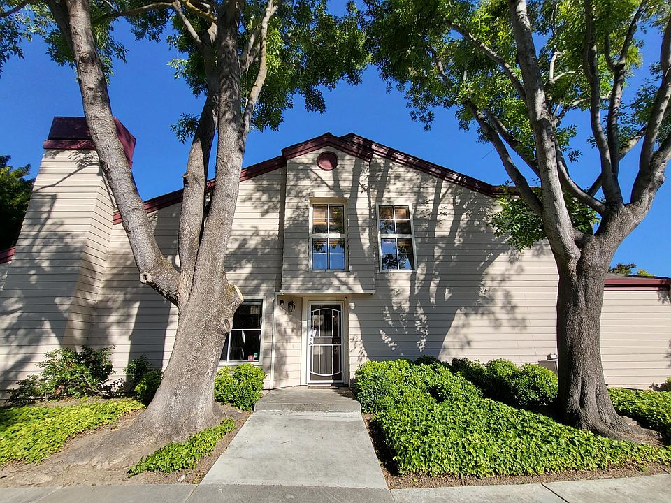 1st image of 1512 Fairway Green Cir