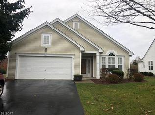 6 Hartung Way, Belvidere, NJ 07823