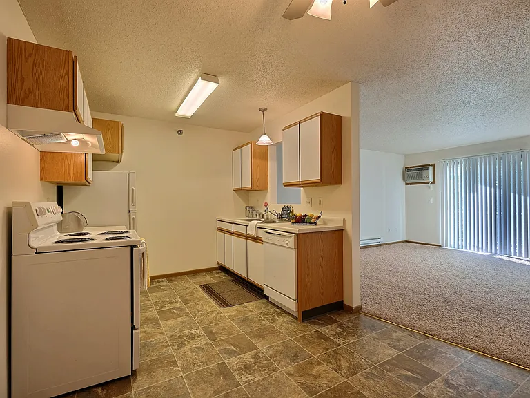 Fargo, ND Eagle Run Apartments | Kitchen