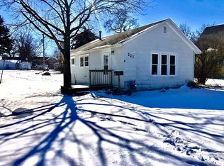 223 W South St, Dwight, IL 60420