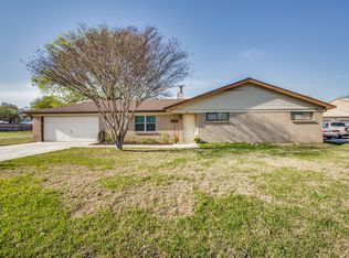 216 E McKinney St, Pilot Point, TX 76258