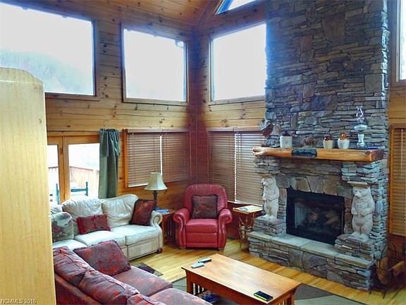 5th image of 40 Holley Ln