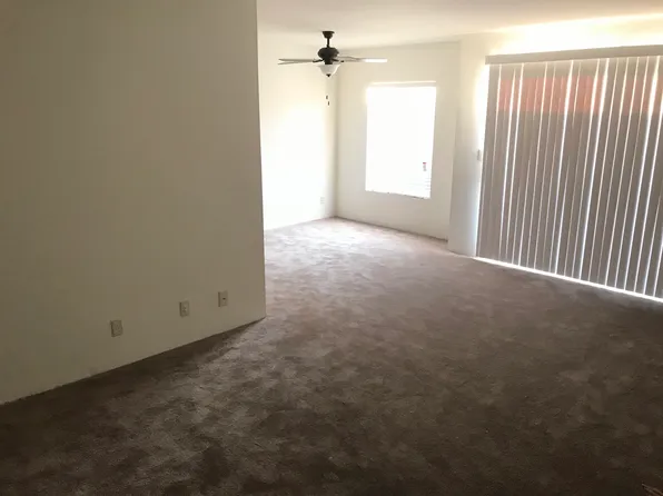 14141 Tiara St #5, Van Nuys, CA 91401