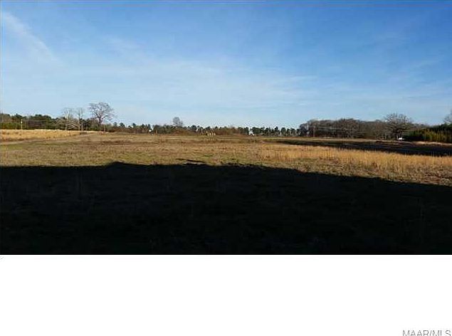 2nd image of Hogan Rd