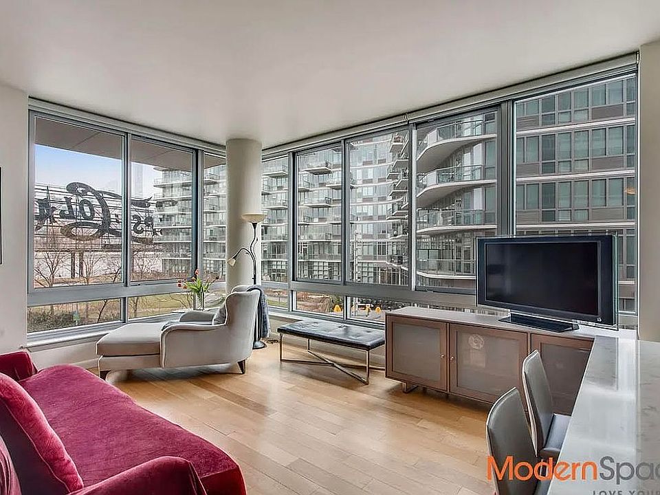 1st image of 4630 Center Blvd APT 203
