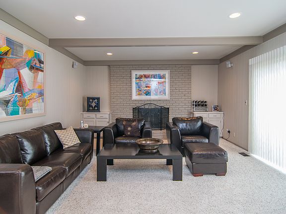 4th image of 28809 Still Valley Dr