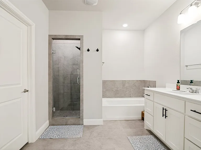 439 Cyprus Grove Dr — Photo 16