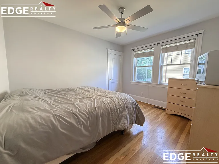 132 Arlington St #1 — Photo 8