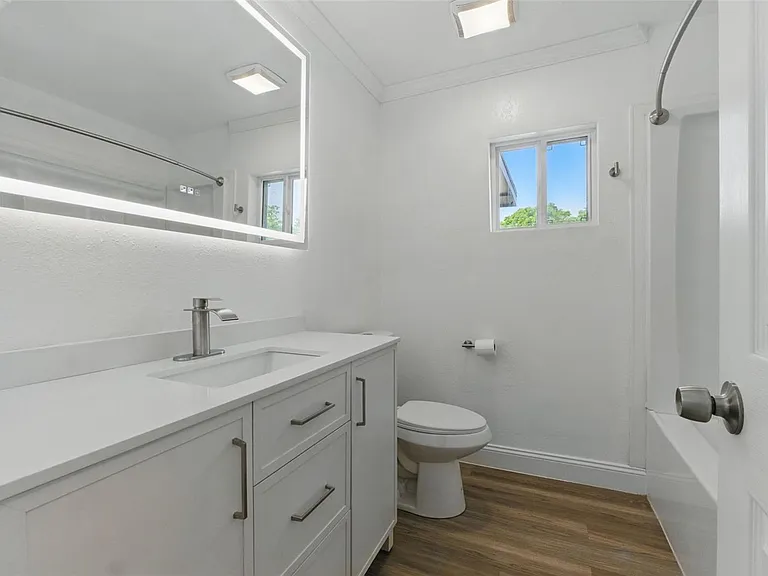 8812 Oakwood Dr — Photo 26