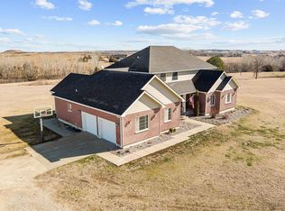 1140 W Hidden Springs Rd, Salina, KS 67401