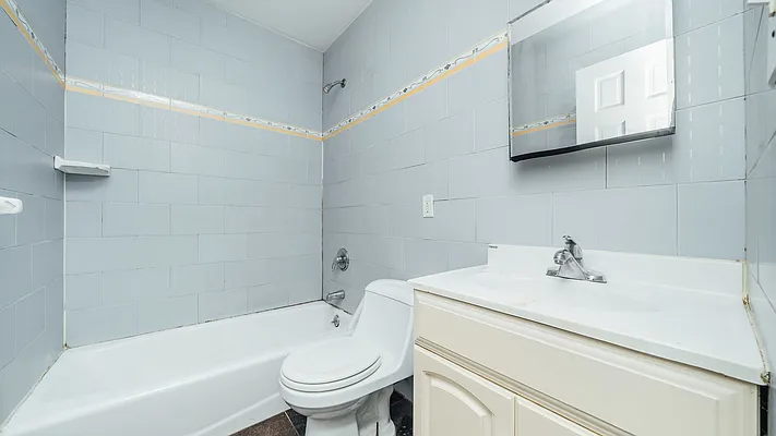 Rented by Nooklyn NYC LLC | media 4