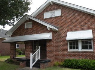 106 Columbia Ave, Greenwood, SC 29646