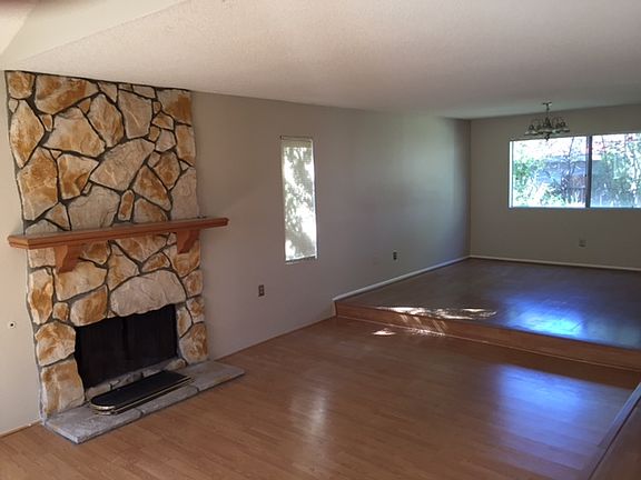 2nd image of 3451 Palisade St.