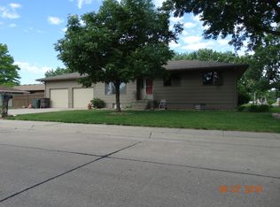1312 N Kruse Ave, Grand Island, NE 68803