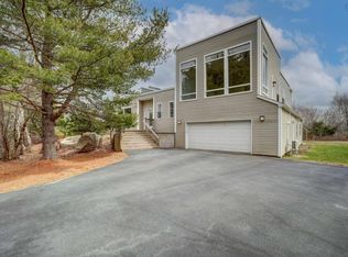 149 Abbey Rd, Halifax, NS B3Z 1R1