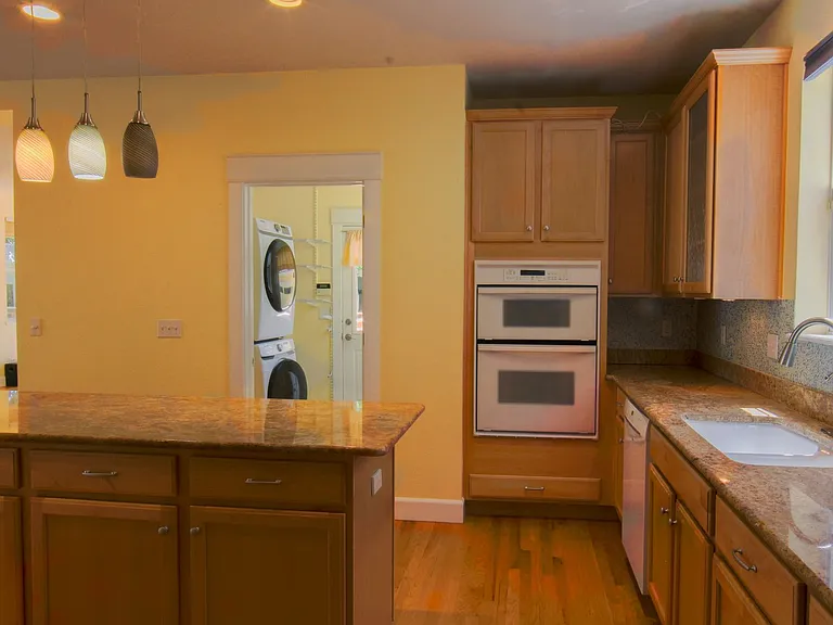 2684 Willow St — Photo 14