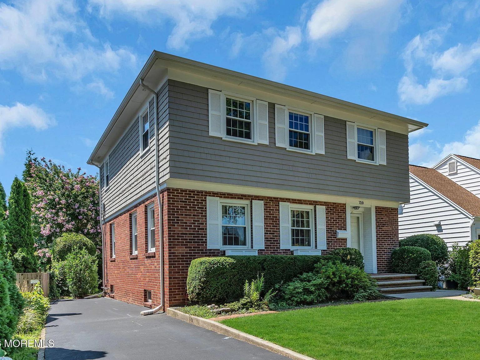 3 bed, 2.5 bath, 1809 sqft, $3,200 — Photo 2