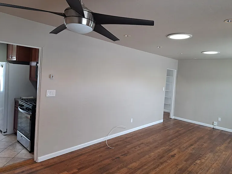 656 Corvina St — Photo 15